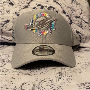 NWT Miami Dolphins crucial catch hat